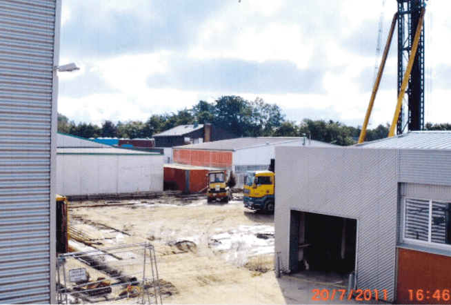 Baustelle moderne Fertigungshalle 2011